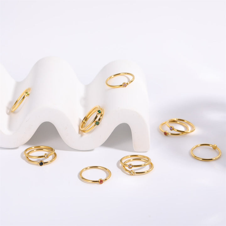 Bague fine de naissance Olivenorma avec pierre de naissance pour 12 mois