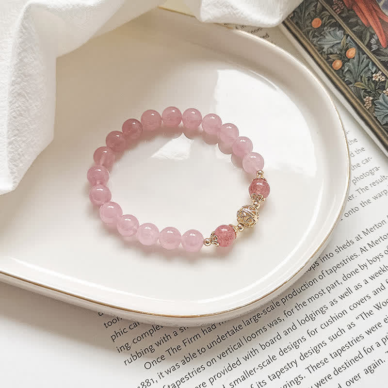 Bracelet en pierres précieuses Love en quartz fraise