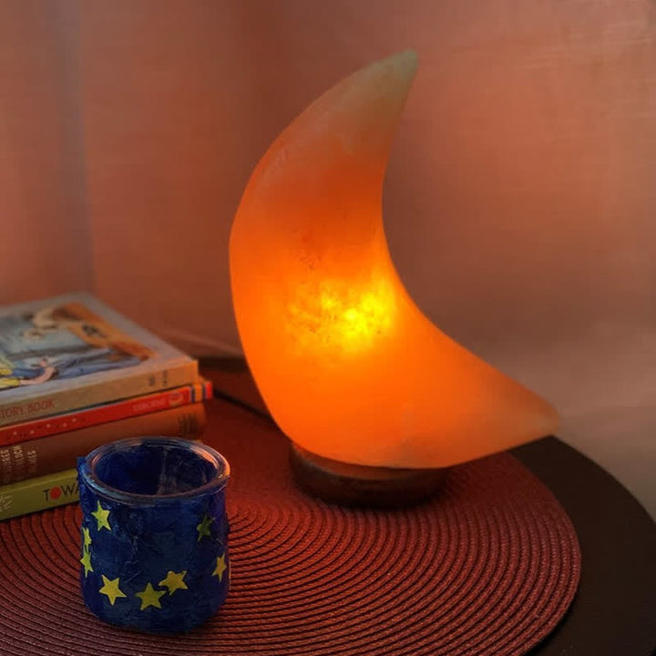 Lampe de sel rose de l'Himalaya en forme de croissant de lune Olivenorma