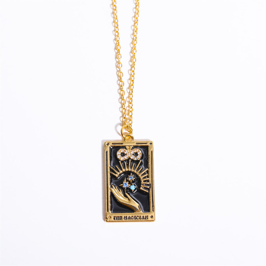 Collier en forme de goutte d'huile de tarot en or électroplaqué avec zircon Olivenorma