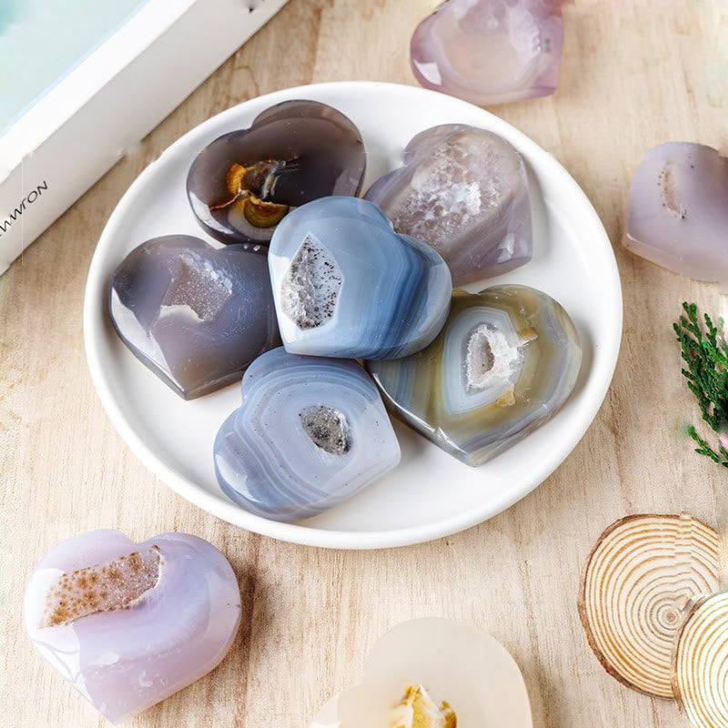 Cœur en cristal de pierre de jeu de géode d'agate de couleur naturelle Olivenorma