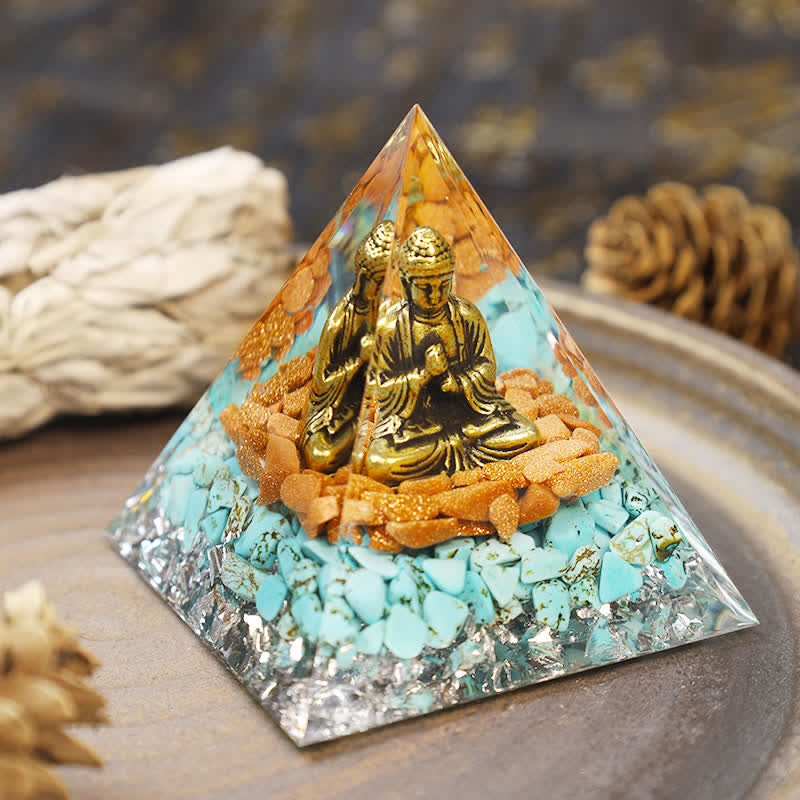 Pyramide d'orgone en grès Olivenorma avec Bouddha turquoise