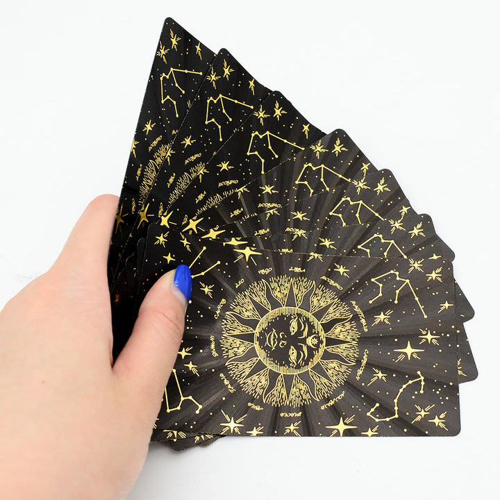 Cartes du jeu de tarot doré Olivenorma Black Gold Waite Foil