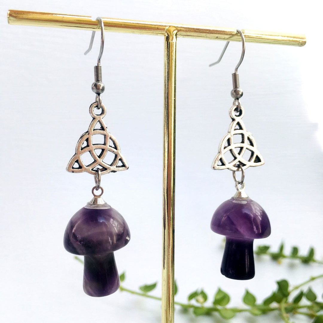 Boucles d'oreilles à tige en forme de champignon mignon en pierre de cristal naturel Olivenorma