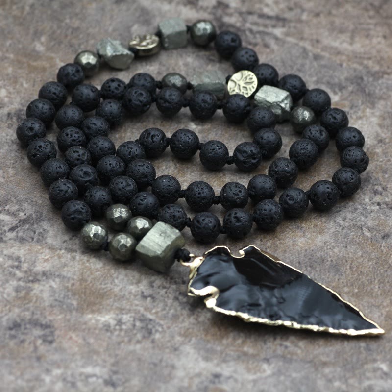 Collier Mala avec pendentif en forme de flèche en pierre de lave obsidienne Olivenorma