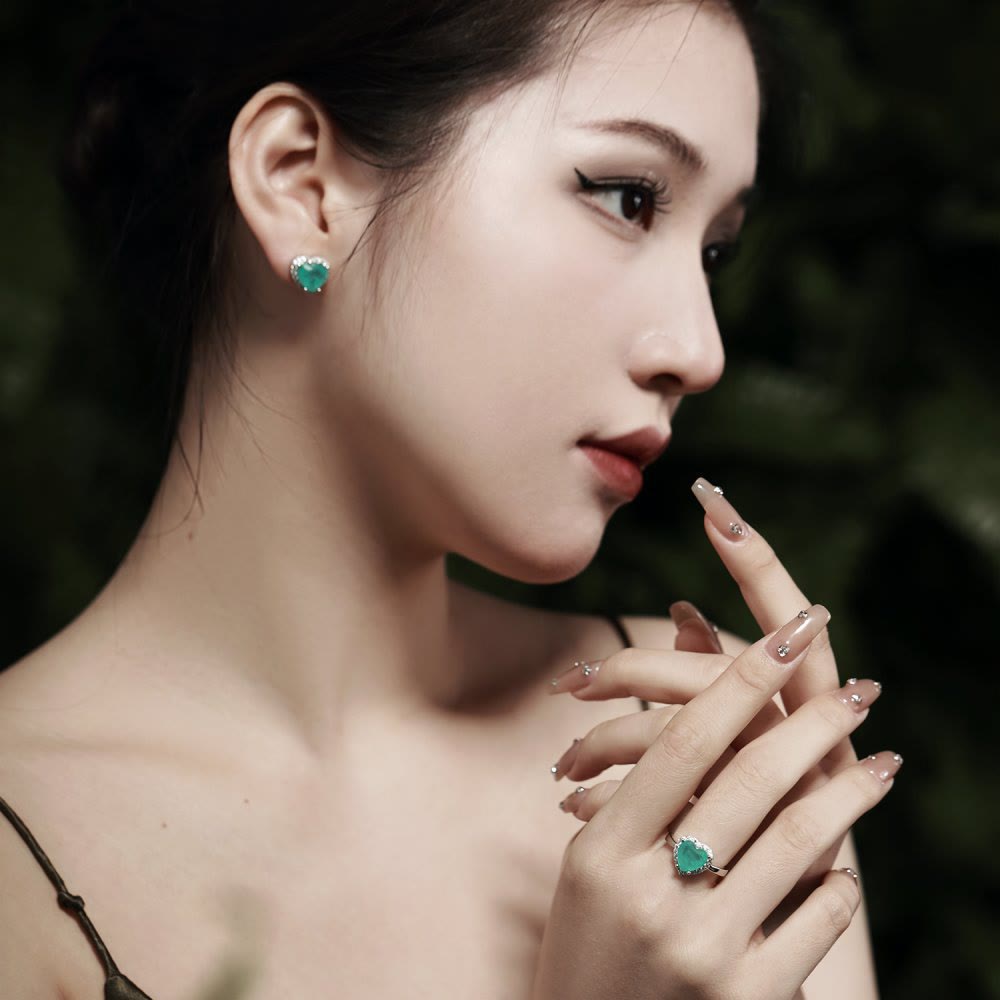 Bague exquise en tourmaline Paraiba en forme de cœur Olivenorma