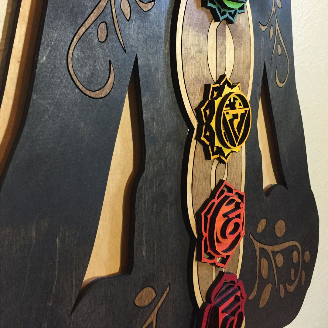 Décoration murale en bois teinté peinte à la main Olivenorma Kundalini Chakra