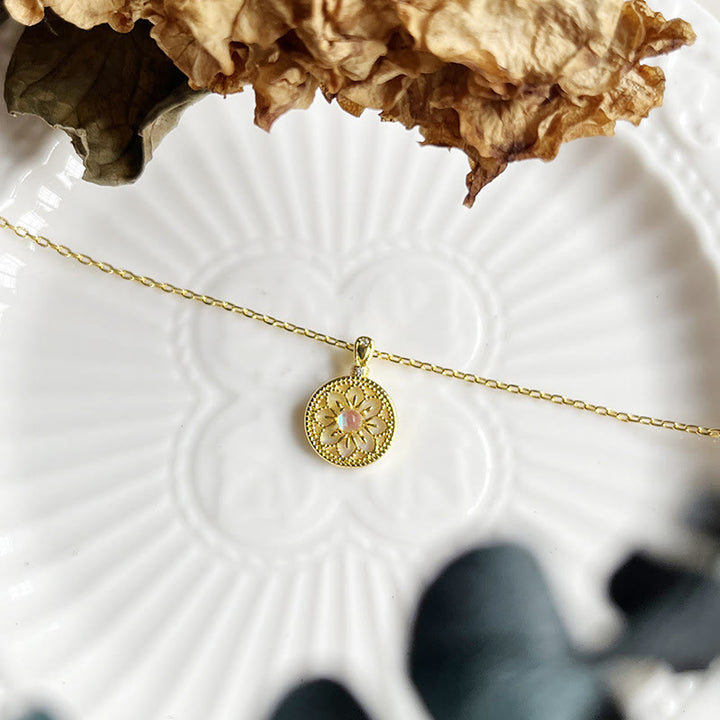 Collier pendentif rond en pierre de lune et fleur Olivenorma