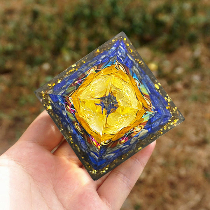 Olivenorma Lapis Lazuli Lotus Symbole Reki Orgone Pyramide