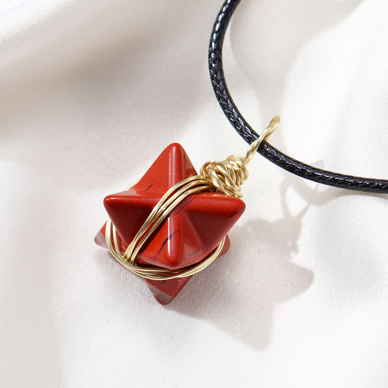 VÉHICULE DE LUMIÈRE DIVINE - Collier Merkaba en cristal