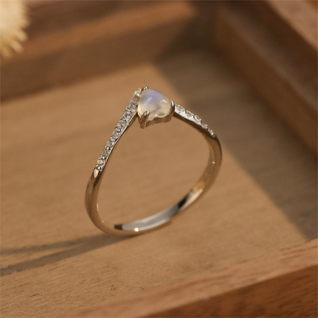 Bague en pierre de lune en forme de cœur Olivenorma