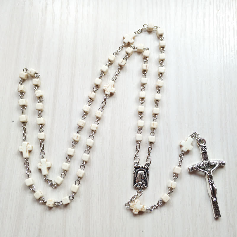 Collier chapelet en perles cubiques blanches et turquoises Olivenorma