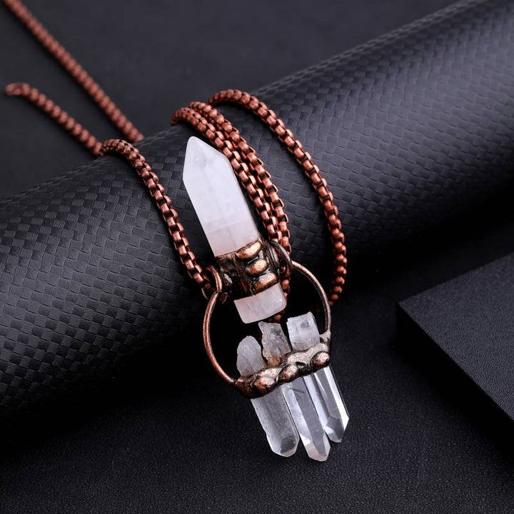 Collier en pierre précieuse pilier hexagonale en quartz clair irrégulier Olivenorma