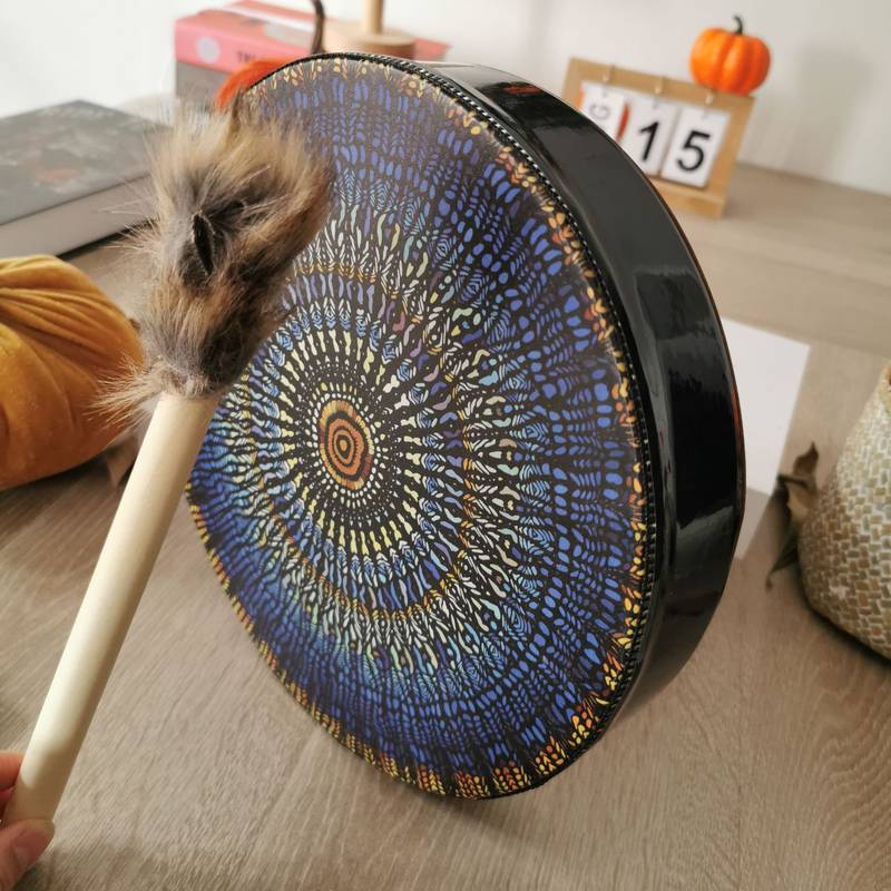 Percussion artisanale Olivenorma avec tambour au design mosaïque unique