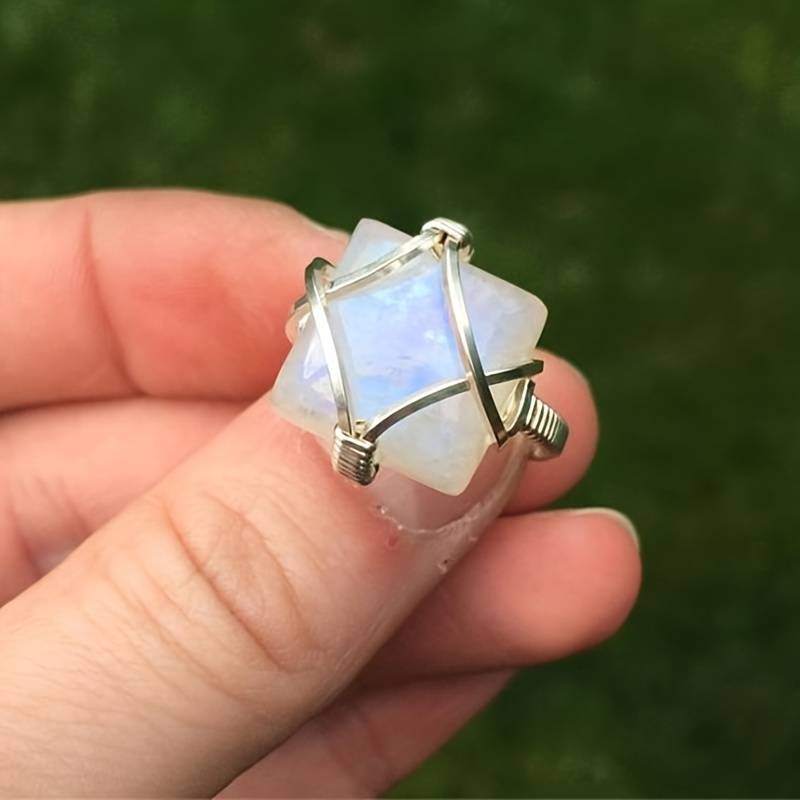 Bague de fiançailles en opalite blanche Olivenorma