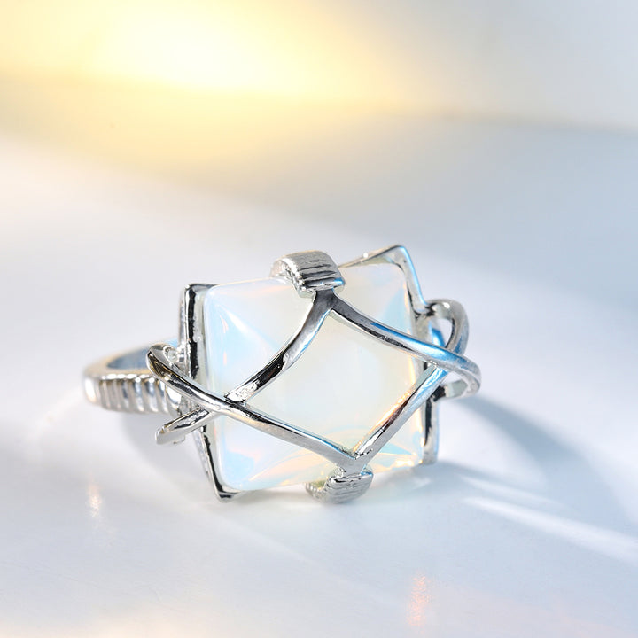 Bague de fiançailles en opalite blanche Olivenorma