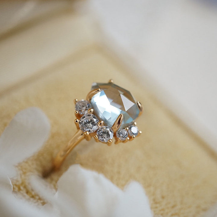 Olivenorma « Le bonheur éternel » – Bague aigue-marine avec zircon