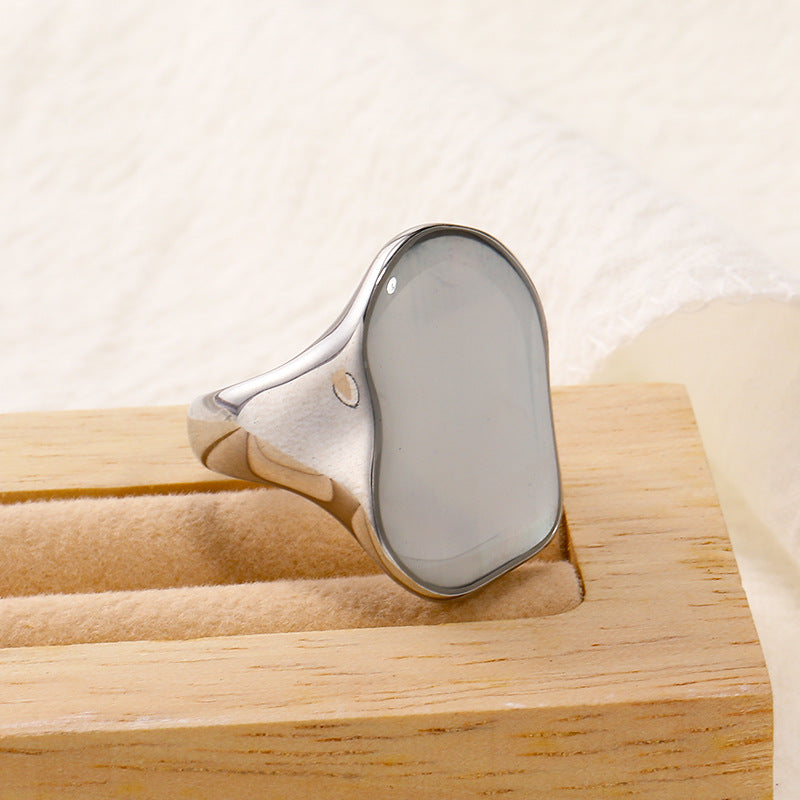 Bague en acier titane 18 carats de couleur naturelle irrégulière Olivenorma