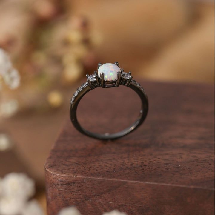 Bague Olivenorma en argent S925 plaqué or noir avec zircon blanc opale