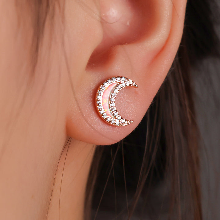 Boucles d'oreilles en forme de lune avec zircon bleu opale Olivenorma