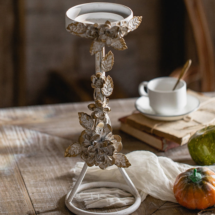 Bougeoir décoratif rétro en fer antique avec motif floral Olivenorma
