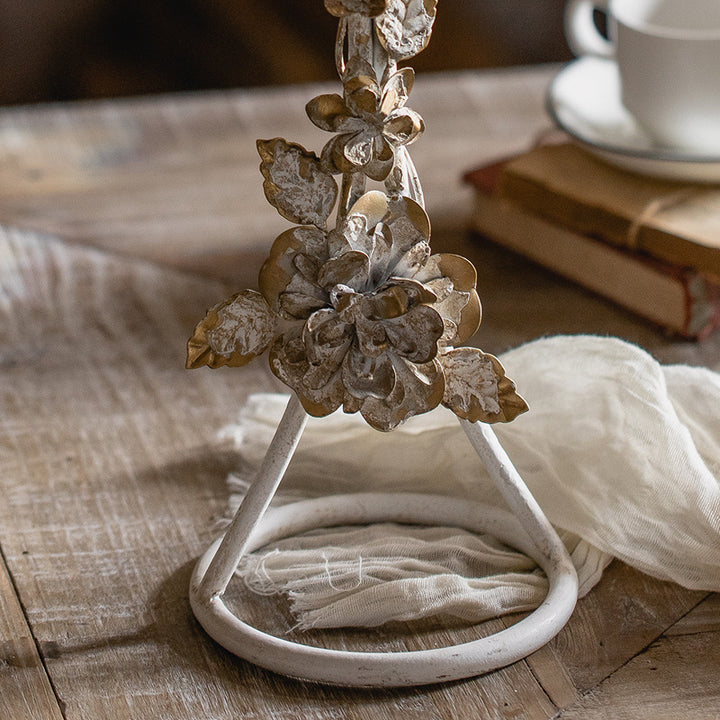 Bougeoir décoratif rétro en fer antique avec motif floral Olivenorma