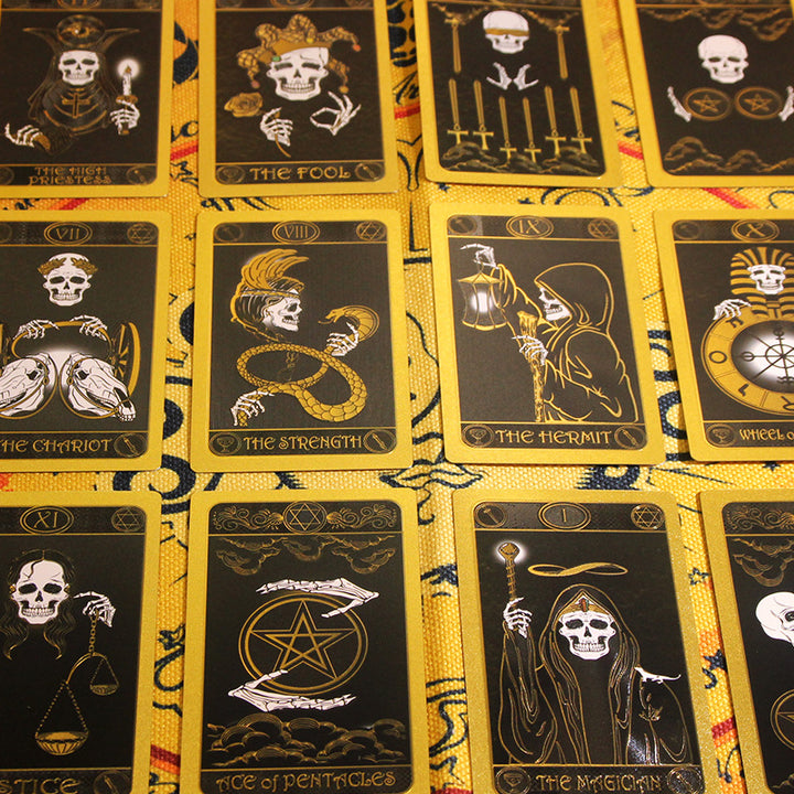 Carte de tarot imperméable en PVC noir et doré avec motif de crâne Olivenorma