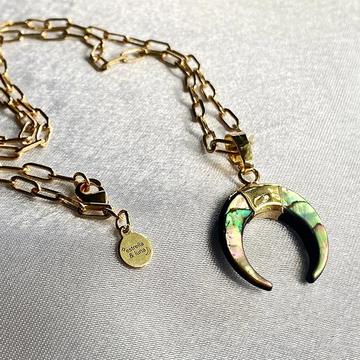 Collier croissant de lune en pierres précieuses Olivenorma