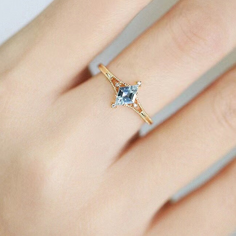 Bague de guérison en forme d'étoile avec topaze bleue et améthyste Olivenorma