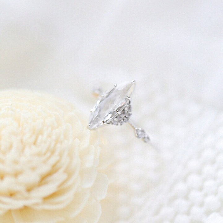 Bague de fiançailles en diamant simulé avec zircon blanc Olivenorma