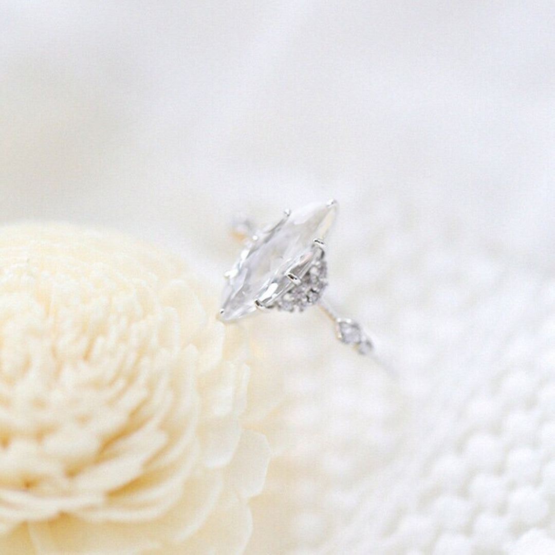 Bague de fiançailles en diamant simulé avec zircon blanc Olivenorma