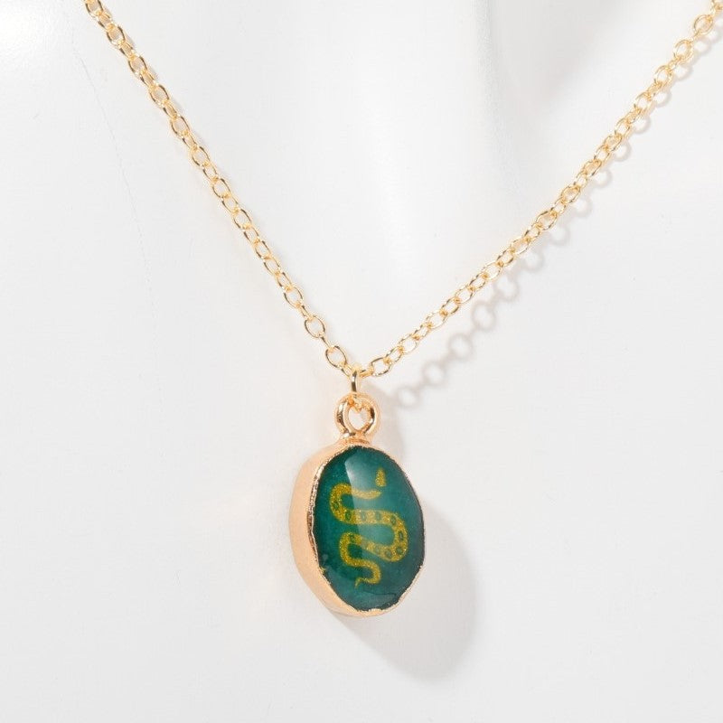 Collier en pierre naturelle avec papillon, étoile et lune Olivenorma