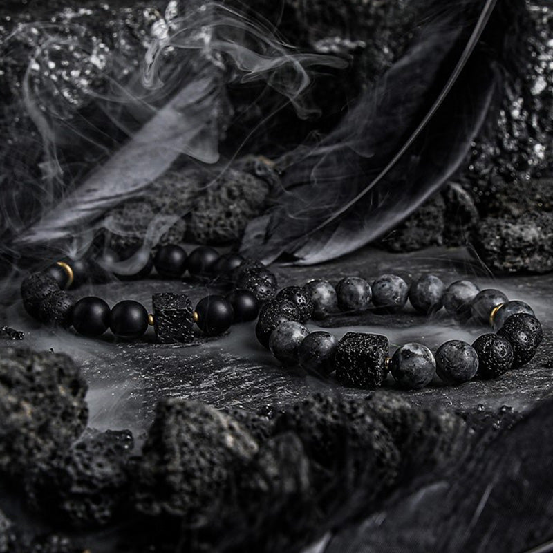 Bracelet en pierre volcanique carrée noire givrée Olivenorma