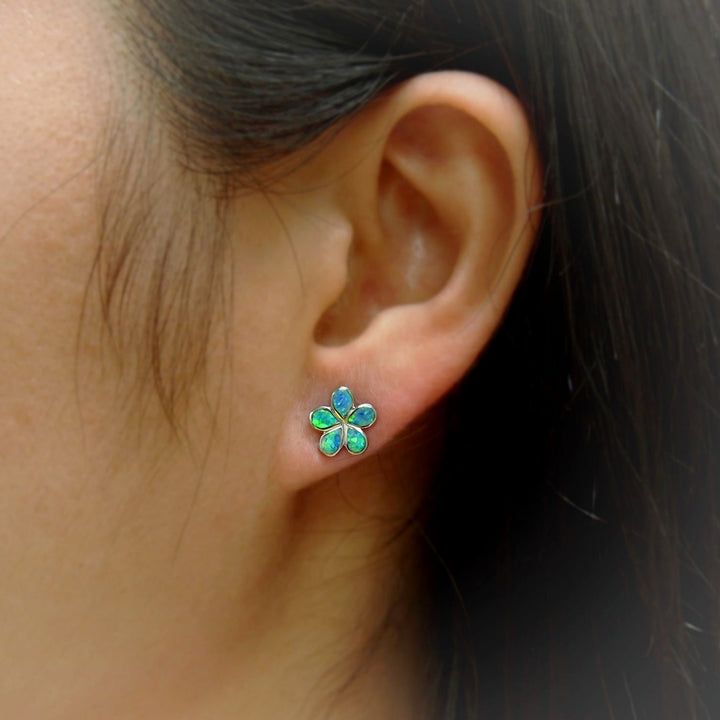 Boucles d'oreilles Plumeria Opale Olivenorma
