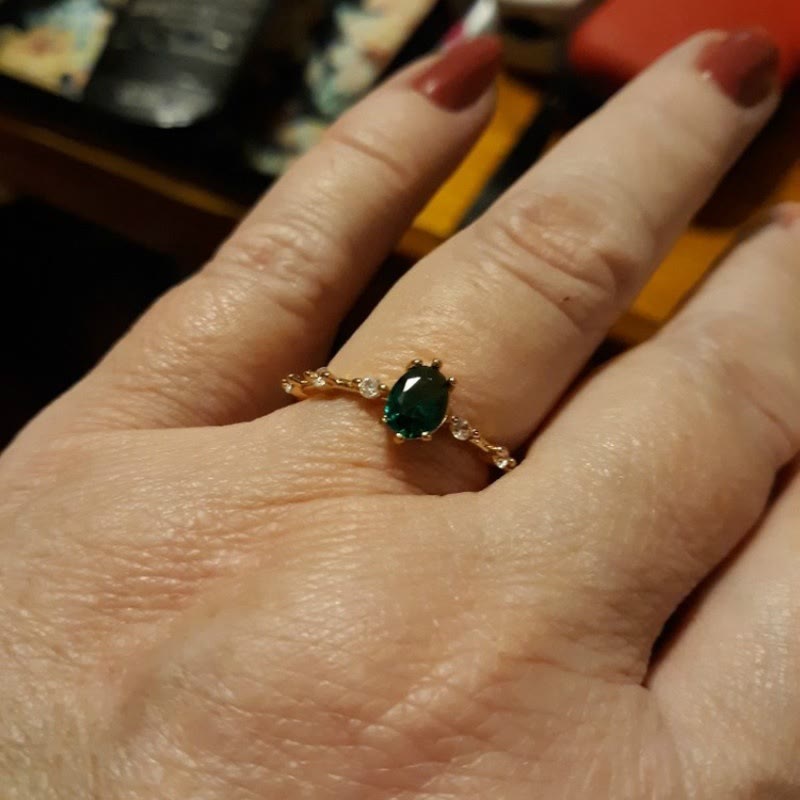 Bague exquise en alliage plaqué zircon vert émeraude Olivenorma
