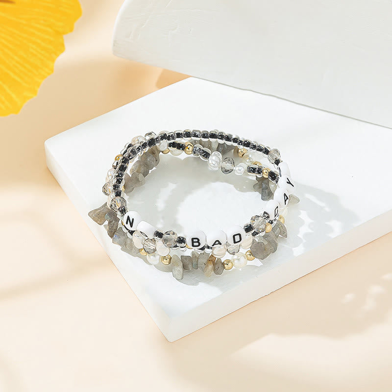 Ensemble de bracelets à trois rangs en perles de cristal Olivenorma « No Bad Days »