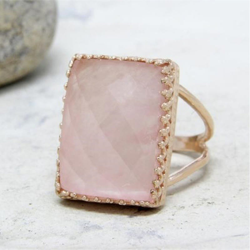 Bague cocktail rectangulaire large en quartz rose Olivenorma
