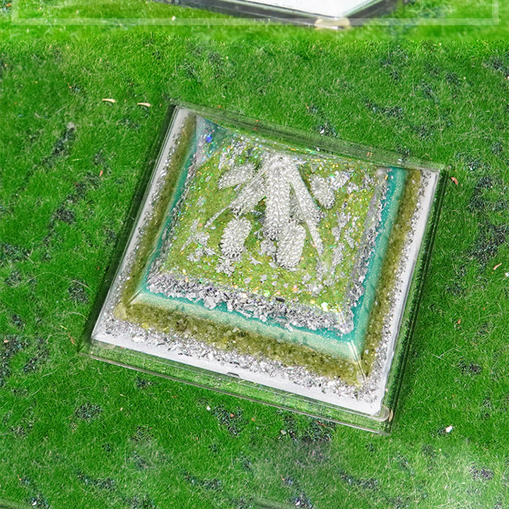 Pyramide d'orgone de guérison en péridot préhnite Olivenorma