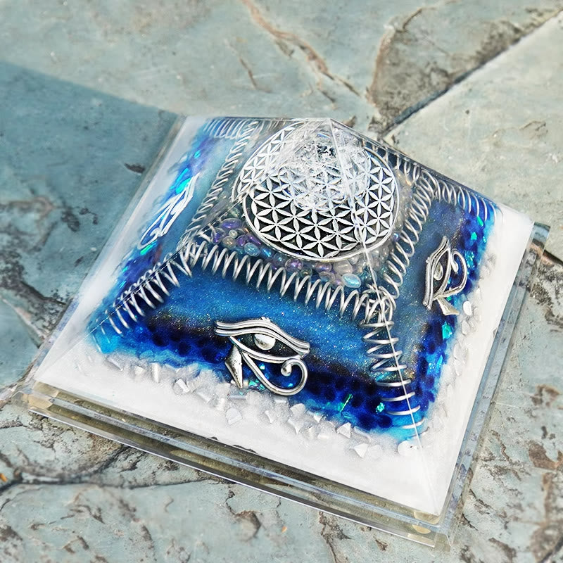 Pyramide d'orgone de guérison Oeil d'Horus Aigue-marine Olivenorma