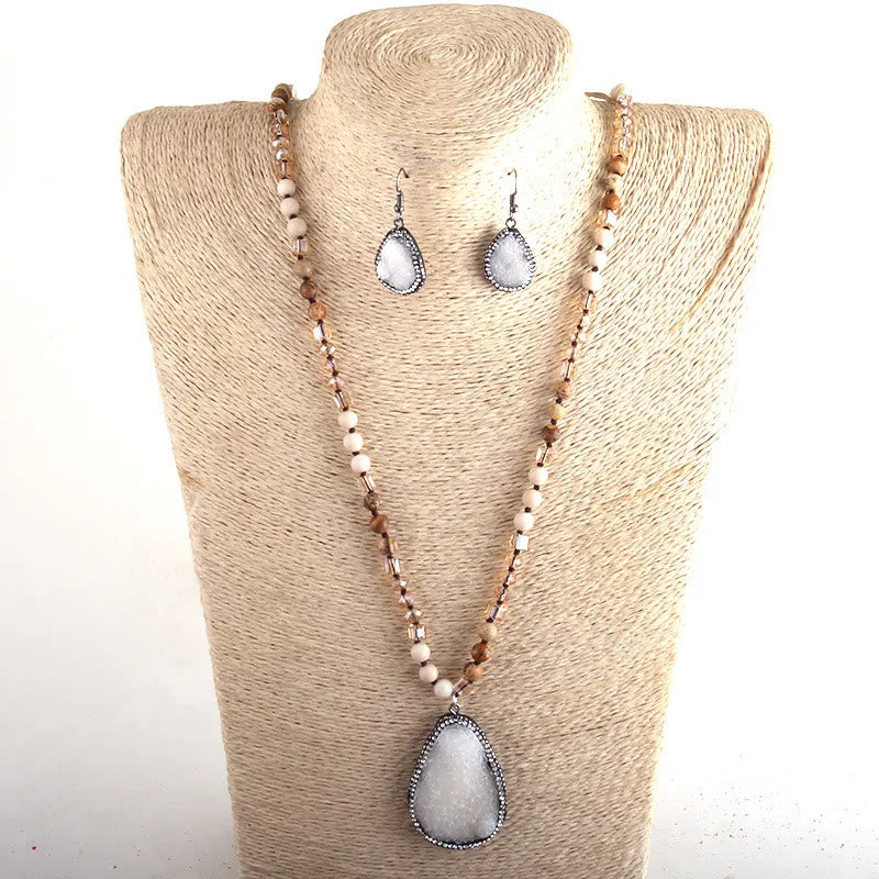 Ensemble de bijoux avec pendentif en grappe de perles en pierre brute Olivenorma