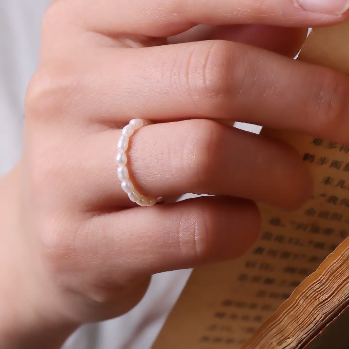 Bague en perles d'eau douce extra fines de 2 mm Olivenorma