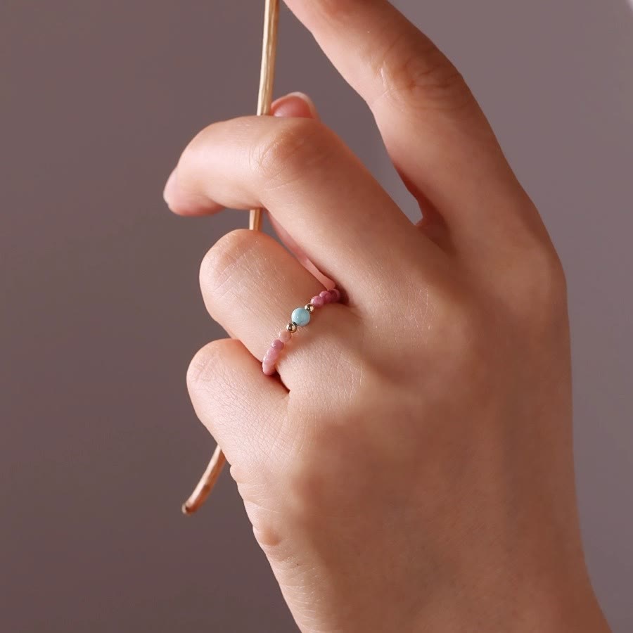 Bague Olivenorma en perles de rhodochrosite extra fines de 2 mm