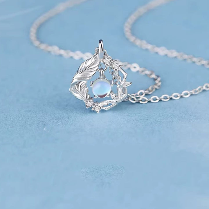 Collier en pierre de lune Olivenorma « Gomme Bleue et Oiseau »