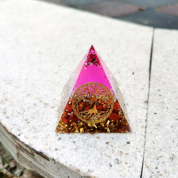 Pyramide d'orgone de l'arbre de vie en cristal rose et jaspe rouge Olivenorma