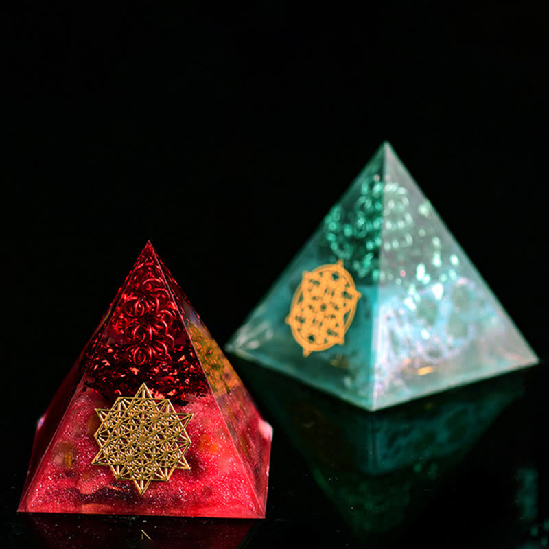 Pyramide énergétique orgonite en pierre brute de cristal Olivenorma de 5 cm