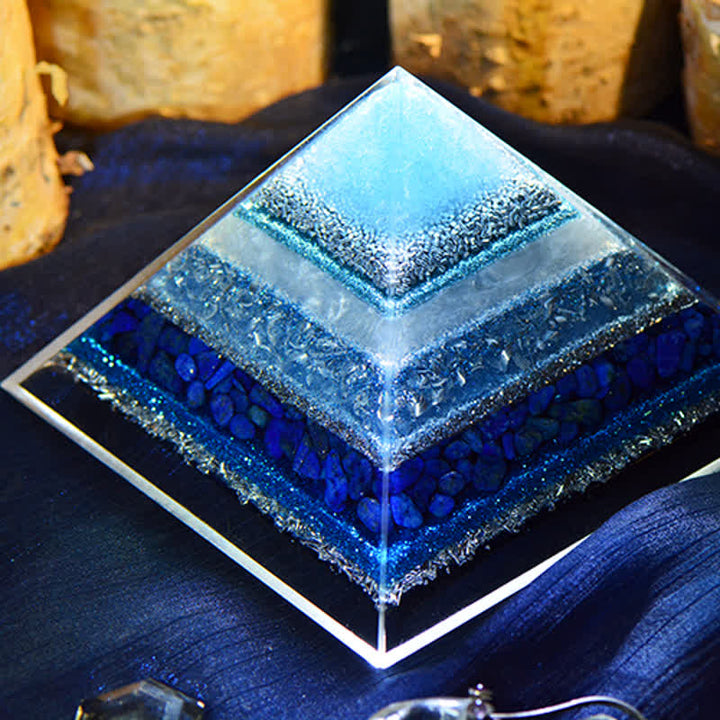 Pyramide d'orgone en lapis-lazuli Olivenorma « Keep Peace »