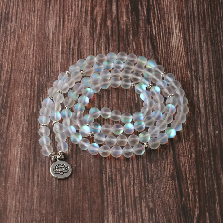 Collier pendentif lotus en 108 perles de Mala en pierre de lune Olivenorma