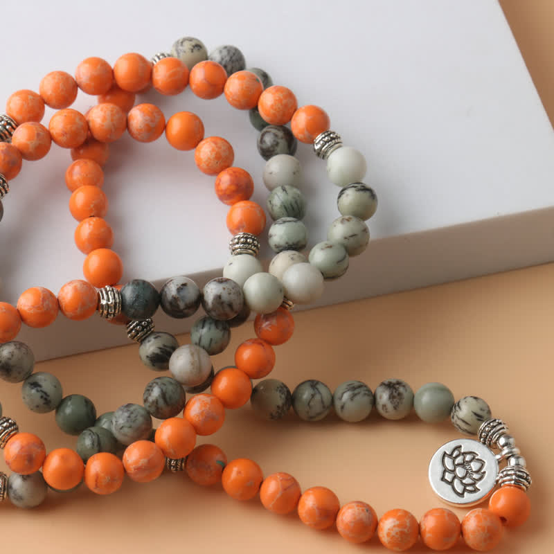 Collier pendentif lotus en perles de Mala en pierre empereur orange Olivenorma 108