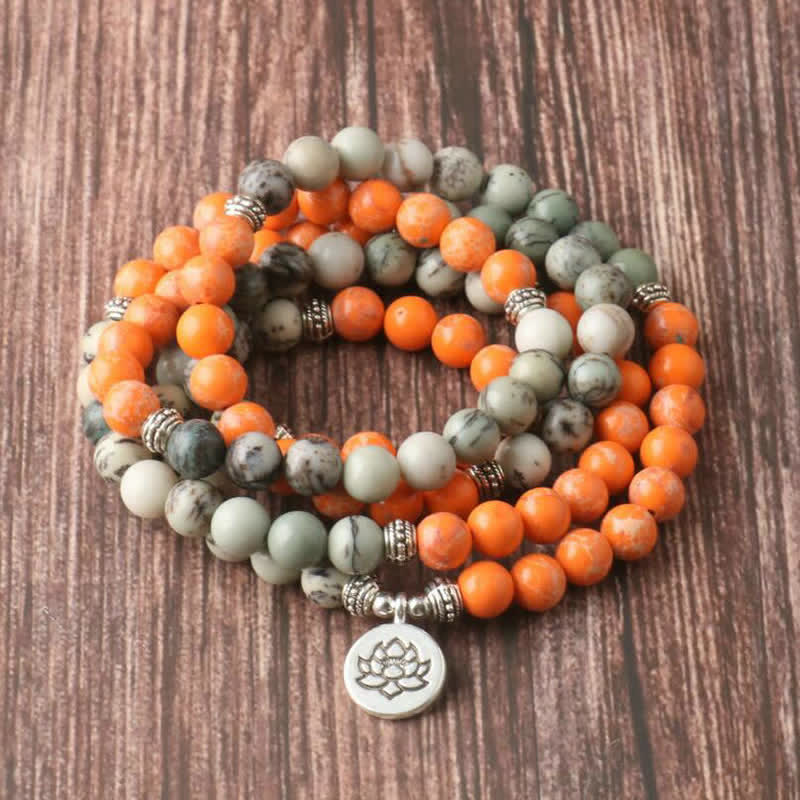 Collier pendentif lotus en perles de Mala en pierre empereur orange Olivenorma 108