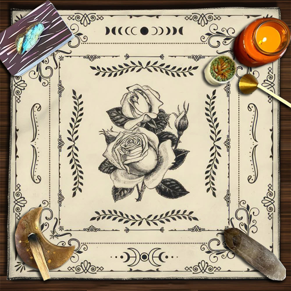 Nappe de Tarot Mystérieuse de l'Arbre Sacré d' Olivenorma Yggdrasil